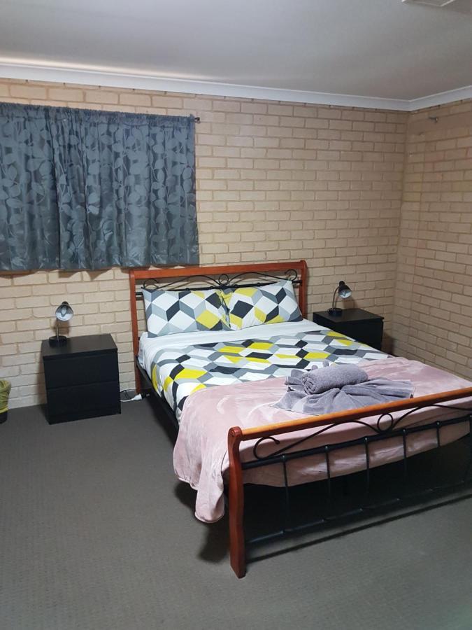 Rhodeside Lodge Geraldton Exterior photo